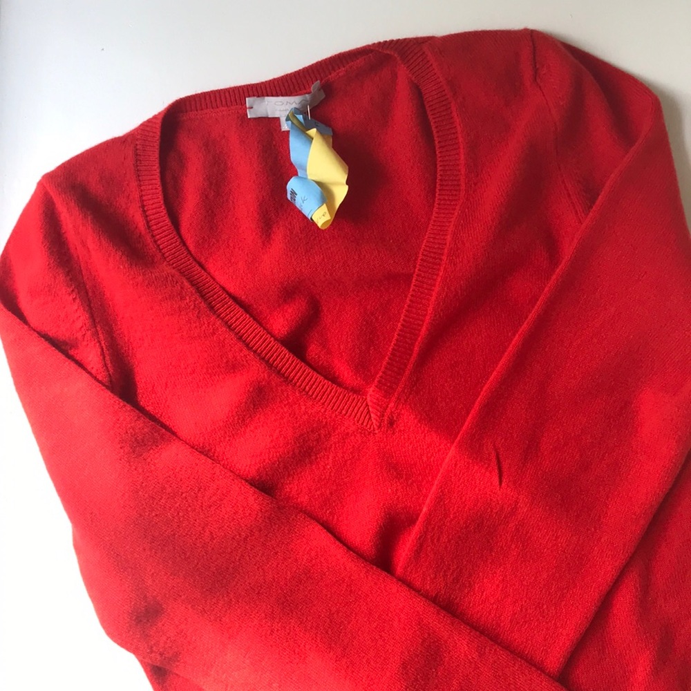100% Italian cashmere sweater
